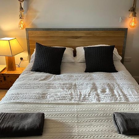 Fig Tree House Bed and Breakfast Lymington Esterno foto